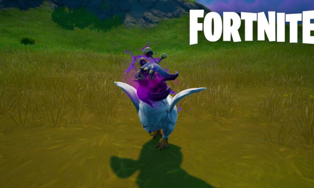 Alien Parasite attatched to a chicken in Fortnite