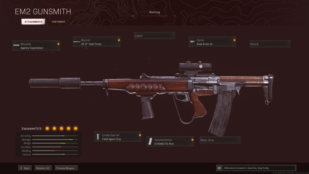 Mejor equipamiento de rifle de asalto Warzone EM2 