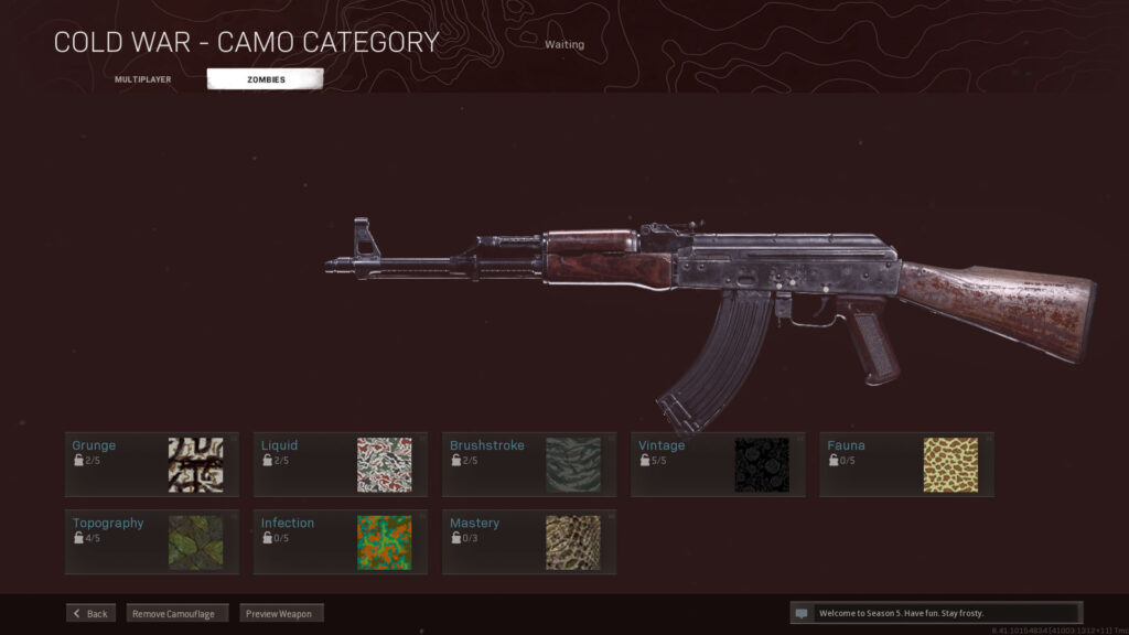 Zombies Camos en el AK-47 de la Guerra Fría de Warzone