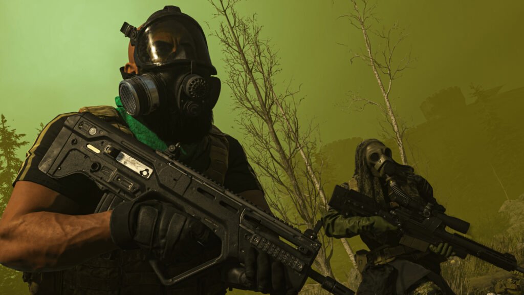 Dos personajes de Warzone con máscaras antigás