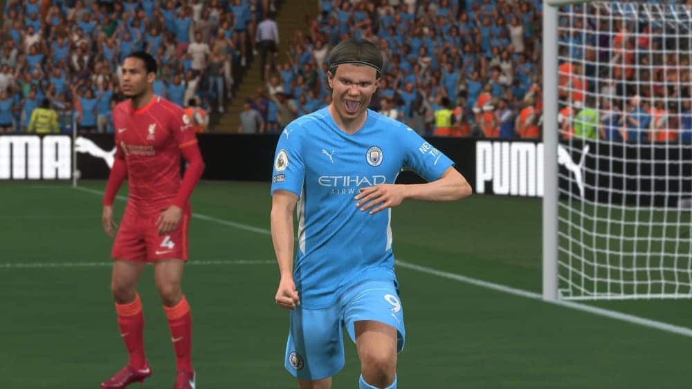 Haaland jugando para el Manchester City en FIFA 22