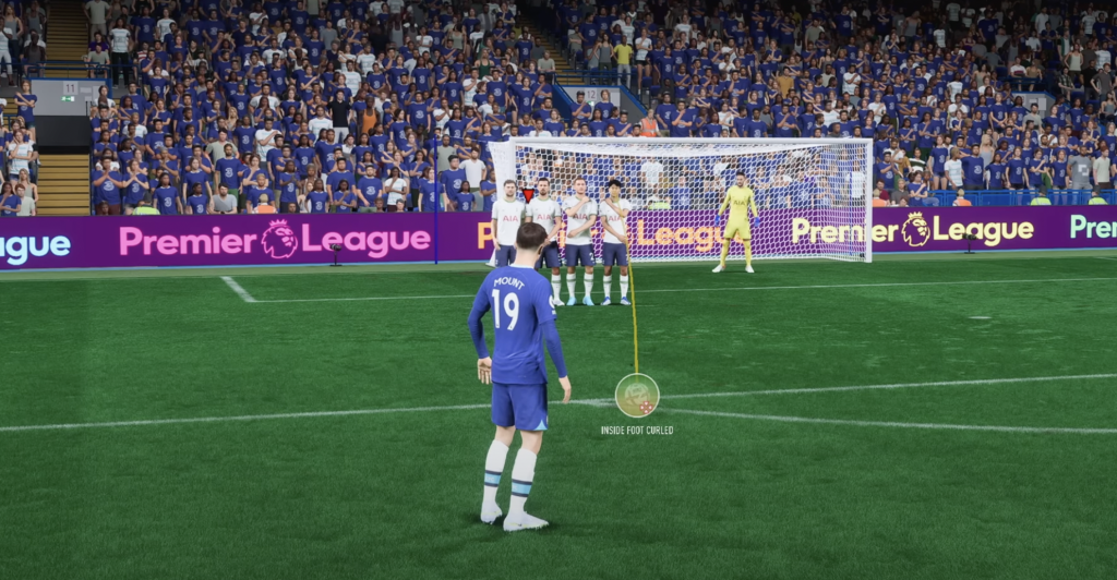 Mason Mount tiro libre FIFA 23