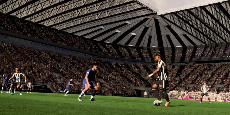 Allain Saint-Maxamin jugando para Newcastle en St James Park en FIFA