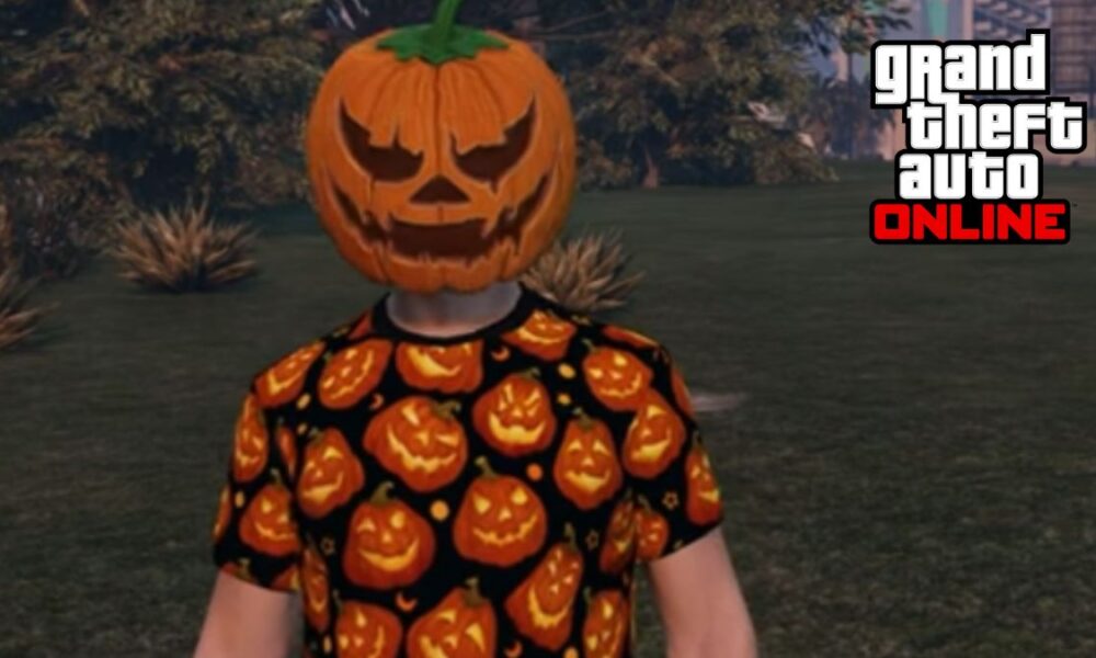 GTA Online character in pumpkin mask