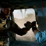 Price and Gaz fistbumping in Modern Warfare 2