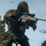 Warzone 2 player in ghillie suit