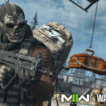 Plunder in Warzone 1 with Warzone 2 and Modern Warfare 2 logo