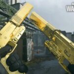 Warzone 2 player using gold Akimbo Pistols