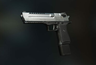 Desert Eagle pistol in Modern Warfare 2