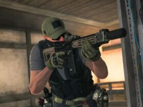 warzone 2 operator holding an assault rifle