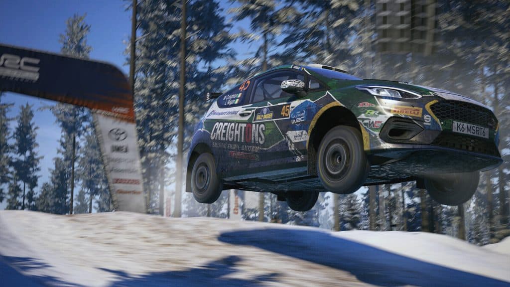 Cra volando con nieve debajo en EA Sports WRC