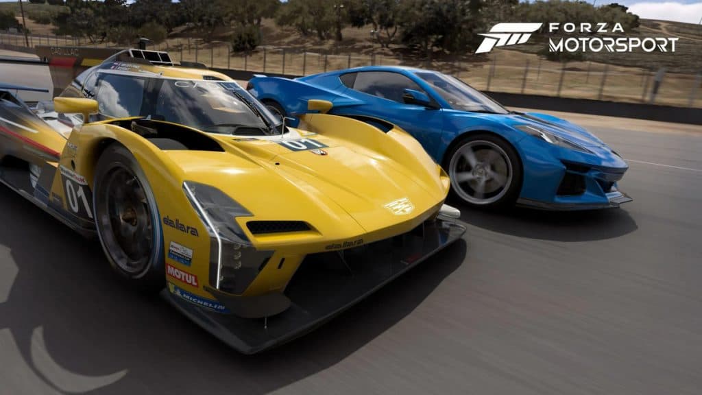 Un auto azul y amarillo corriendo en Forza Motorsport