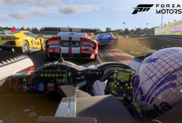 Cars racing in Forza Motorsport