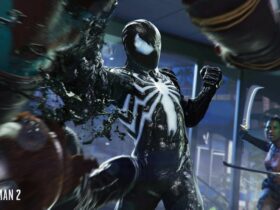 Peter Parker in the symbiote suit fighting enemies