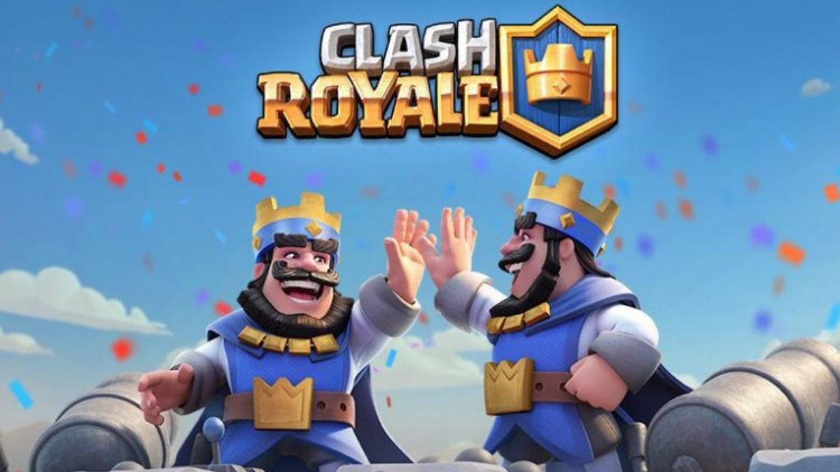 Clash Royale Kings high-fiving each other