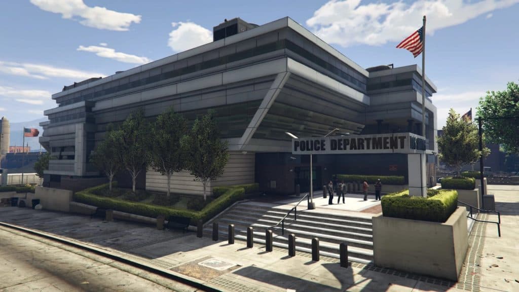 Exterior de la comisaría de policía de GTA V Mission Row.