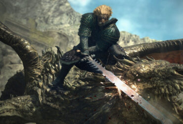 Arisen fighting a creature in Dragon