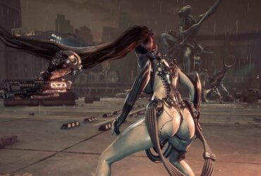 Eve preparing for battle in Stellar Blade